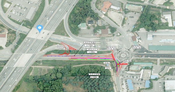 (용인=최규복기자)용인시는 지난 16일 경부고속도로 기흥IC 일대의 상습정체를 해소하기 위해 화성시, 한국도로공사, 한국토지주택공사와 함께 경부고속도로 하행(부산 방향) 진출로에서 삼성전자(동탄) 방면으로 임시 우회도로를 건설키로 했다고 17일 밝혔다.(사진제공=용인시)