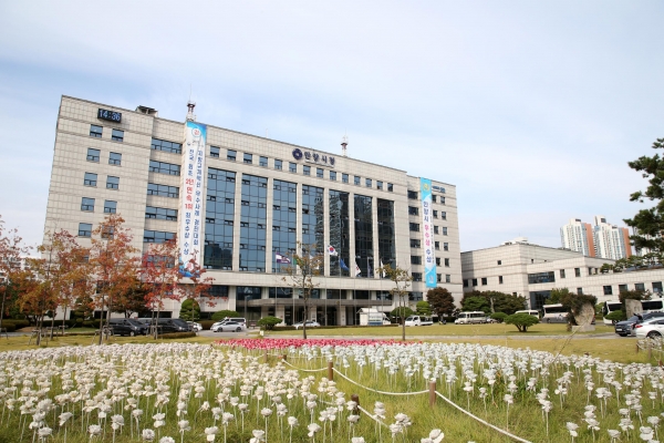 안양시는 19일 지역산업 발전에 기여한 2020년도 우수기업 9개사를 지난 16일 선정했다고 밝혔다.(사진=안양시)