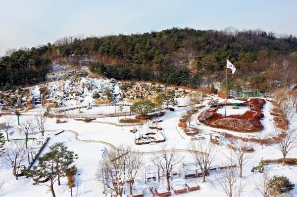 ▲노적봉폭포 공원