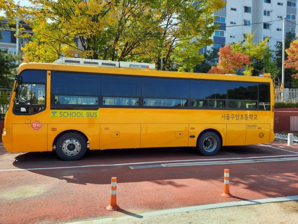 ▲21년도 서울시 대표 학교안전 지원 사업인 ‘공립초등학교 스쿨버스 운영’ (사진=서울시 제공)