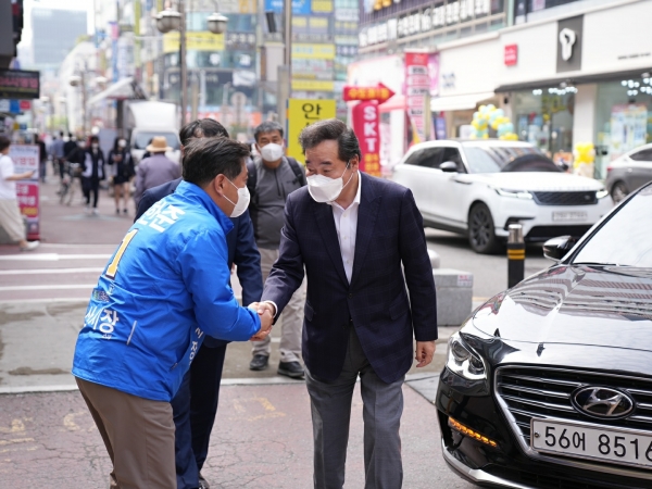 송한준 더불어민주당 안산시장 예비후보 캠프를 찾은 이낙연 전 국무총리