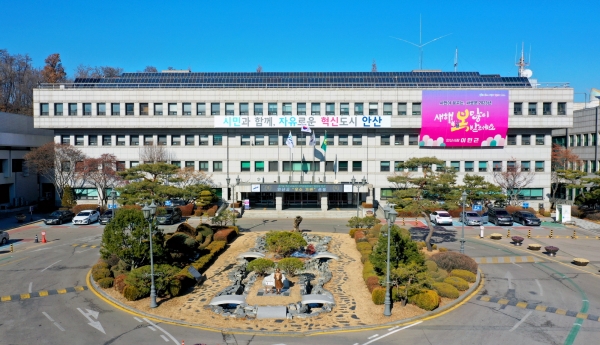 안산시는 시와 시가 설립한 공기업이 시공하는 공사에 대해 부실공사를 예방하고 시민이 안전한 건설현장을 만들기 위해 ‘공공 건설공사 부실시공 방지 종합대책’을 수립해 본격적인 시행에 들어간다.(사진=안산시)