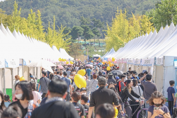 과학축제를 개최 관련사진 [사진=청소년재단]