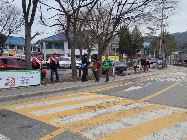 북한산국립공원 산불예방캠페인(사진=고양특례시)