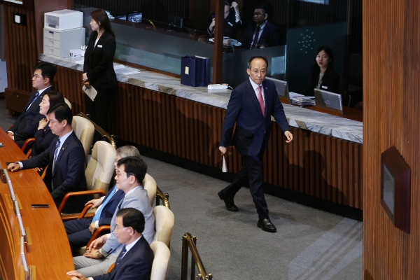 추경호 국민의힘 원내대표가 5일 오후 서울 여의도 국회에서 열린 제415회 국회(임시회) 제01차 본회의에서 의사진행발언을 마치고 퇴장하고 있다. 2024.06.05/뉴스핌