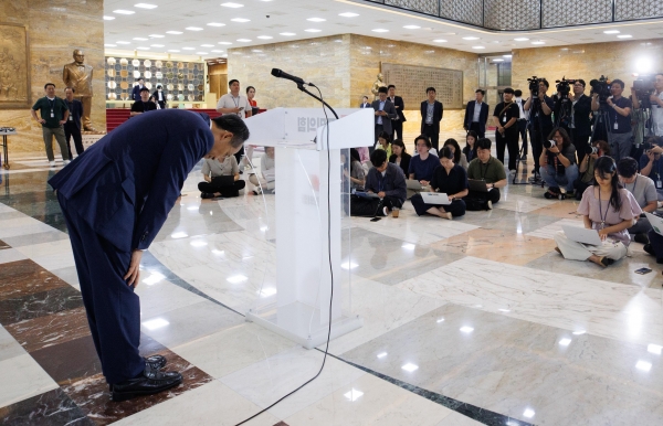 추경호 국민의힘 원내대표가 24일 오전 서울 여의도 국회에서 국회 정상화를 위한 대국민 입장 발표를 마치고 인사하고 있다. 2024.06.24/뉴스핌