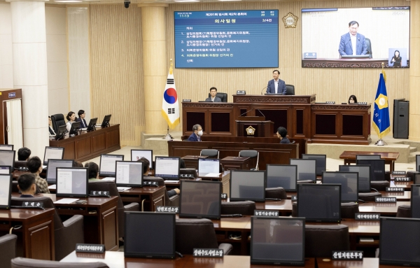 안산시의회 본회의 중 [사진=안산시의회]