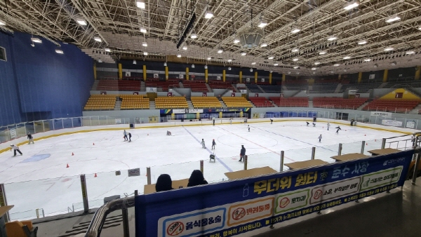 고양어울림누리 얼음마루 빙상장 ‘무더위 쉼터’(사진=고양특례시)